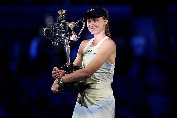 Noti-Deporte: Rybakina se&ntilde;ala la clave de su triunfo sobre Sabalenka en Australia
