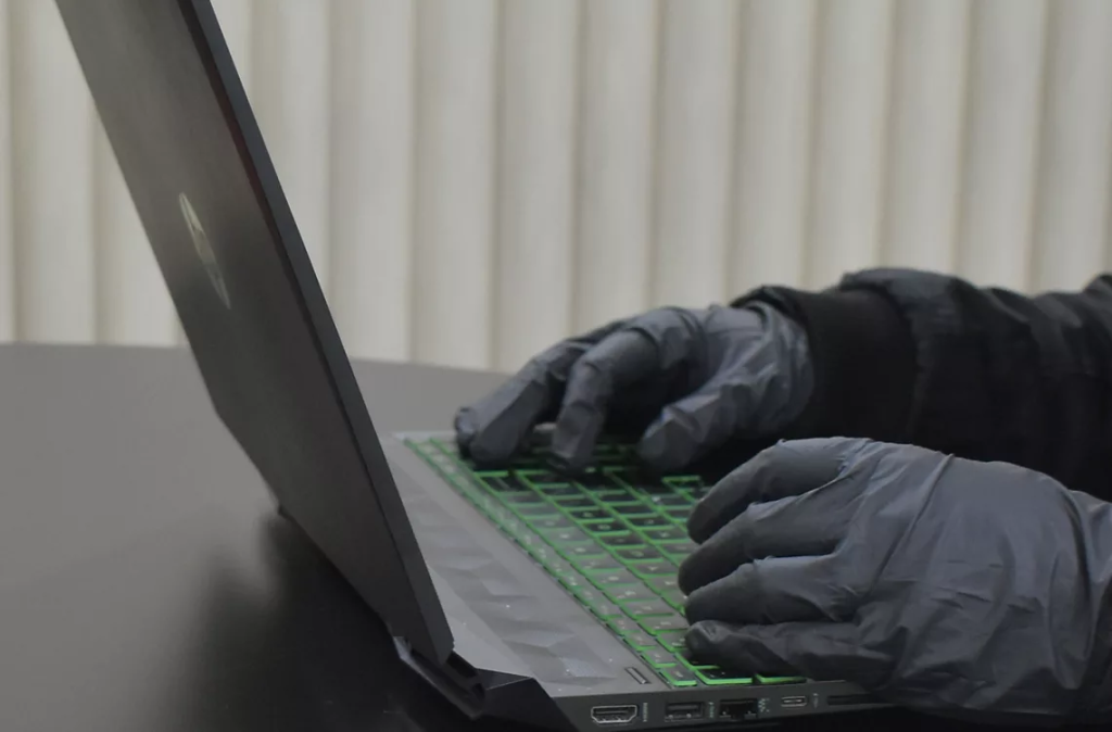 Rafael Nu&ntilde;ez | Cavecom-e advierte: Delitos inform&aacute;ticos repuntan en Venezuela