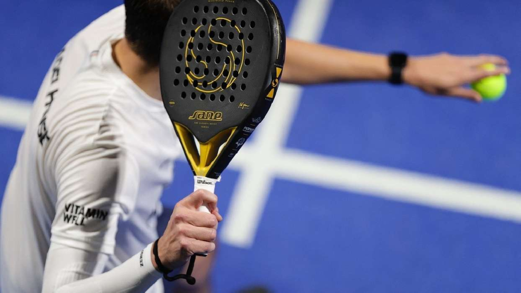 Jes&uacute;s Emilio V&aacute;squez | P&aacute;del vs. Pickleball: &iquest;Cu&aacute;l es el deporte ideal para tu estilo de vida en 2026?