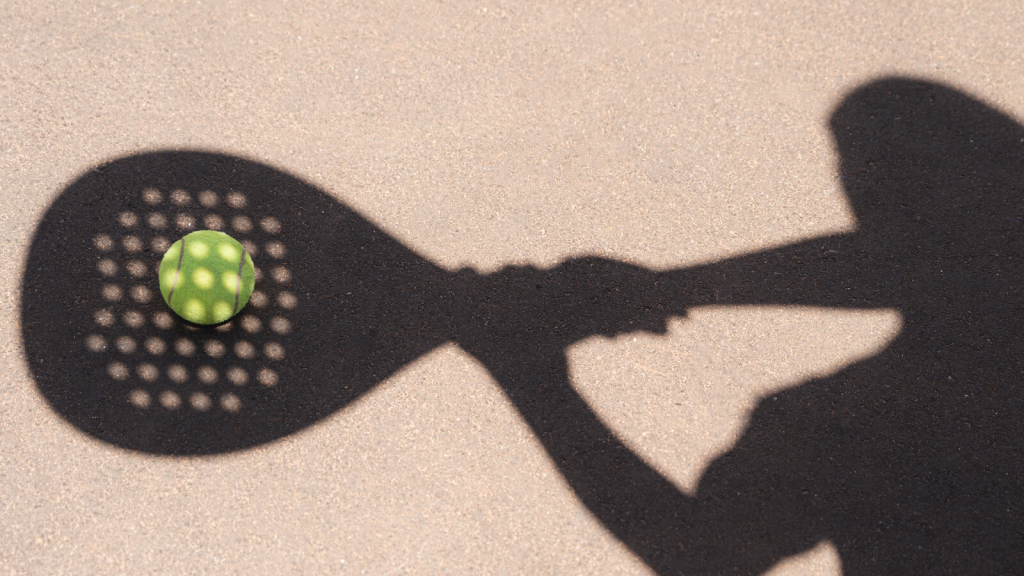 Jes&uacute;s Emilio V&aacute;squez | P&aacute;del vs. Pickleball: &iquest;Cu&aacute;l es el deporte ideal para tu estilo de vida en 2026?