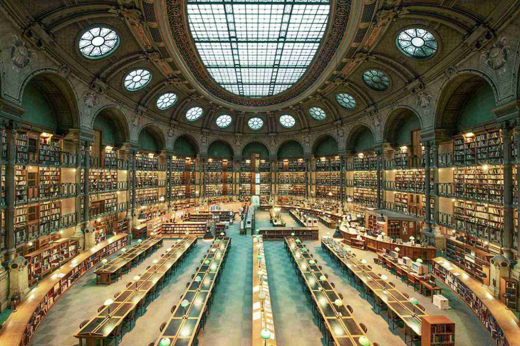 Carlos Julio Heydra Castillo y las bibliotecas más bellas Carlos Julio Heydra Castillo y las bibliotecas más bellas