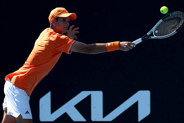 Noti-Deporte: As&iacute; gan&oacute; J&oacute;dar su primer partido en el Open de Australia