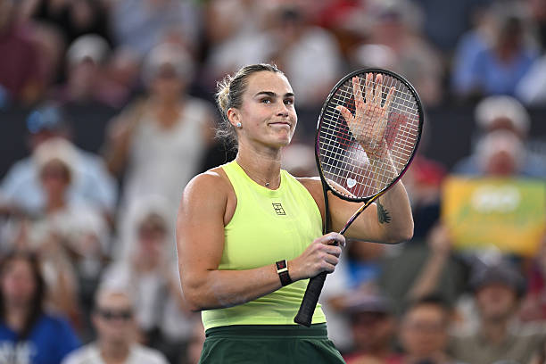 Noti-Deporte: Sabalenka lanza un dardo a los haters de la Batalla de los Sexos Noti-Deporte: Sabalenka lanza un dardo a los haters de la Batalla de los Sexos