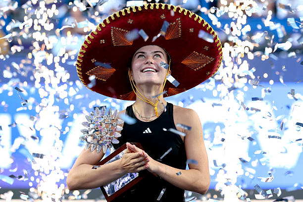 Noti-Deporte: Iva Jovic asegura que todav&iacute;a siente nervios al encontrarse a Djokovic