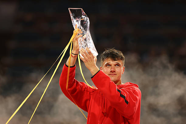 Noti-Deporte: Mensik desvela la razón de su falta de ritmo de cara al Miami Open Noti-Deporte: Mensik desvela la razón de su falta de ritmo de cara al Miami Open