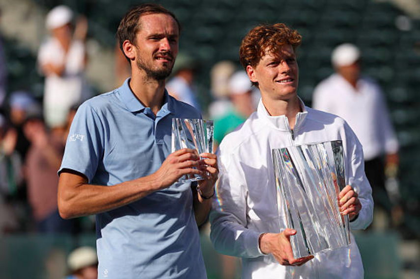 Noti-Deporte: Daniil Medvedev confiesa estar más cerca de Alcaraz y Sinner Noti-Deporte: Daniil Medvedev confiesa estar más cerca de Alcaraz y Sinner