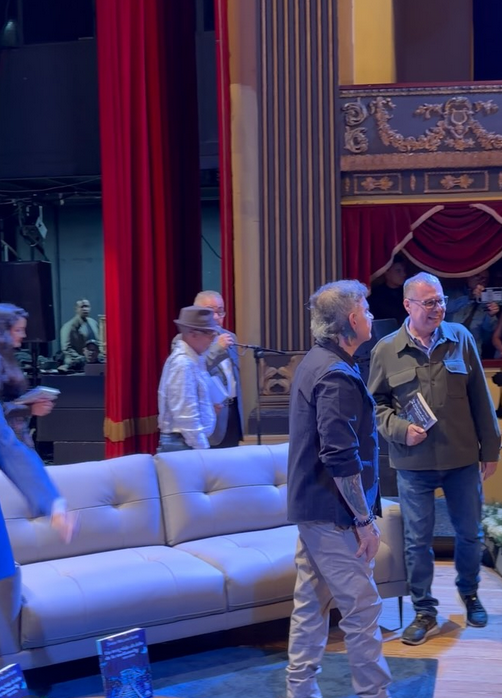 Tarek William Saab y su poesía: un hito en Valencia Tarek William Saab y su poesía: un hito en Valencia