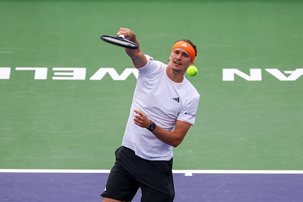 Noti-Deporte: Zverev explica por qué Alcaraz y Sinner ganan más que los demás Noti-Deporte: Zverev explica por qué Alcaraz y Sinner ganan más que los demás