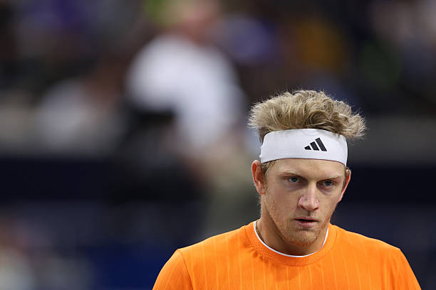 Noti-Deporte: Davidovich, recuperado al 100%: "He dado los pasos correctos y estoy contento de poder volver"