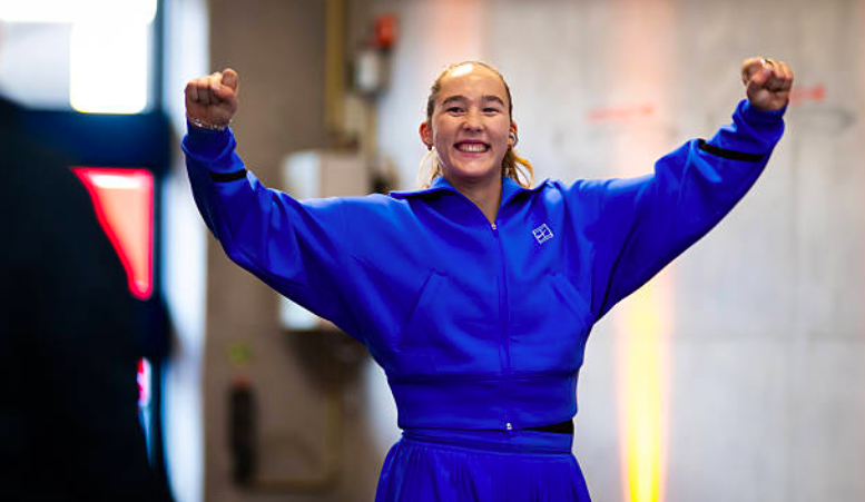 Noti-Deporte: Mirra Andreeva explica c&oacute;mo aprendi&oacute; a vivir con la presi&oacute;n