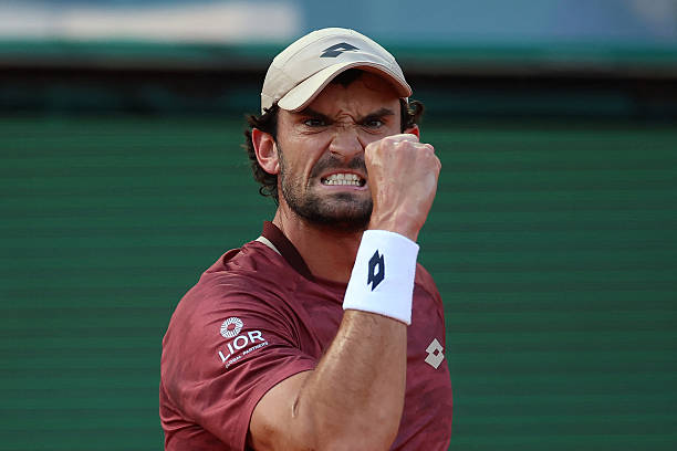 Noti-Deporte: Vacherot desvela las claves para ganar a Alcaraz en Montecarlo