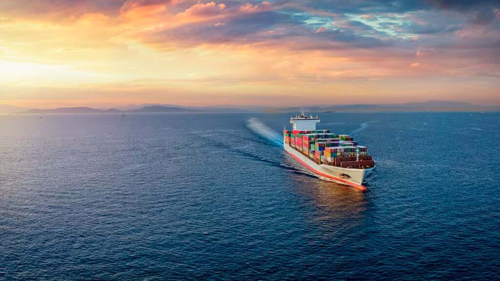 La tecnol&oacute;gica en aviones y barcos modernos