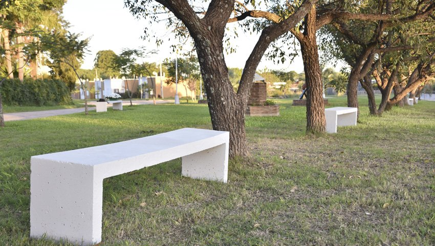 Francesco Lovaglio Tafuri | Construcci&oacute;n de bancos de plaza