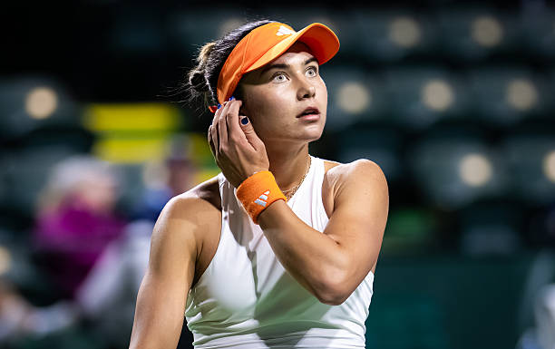 Noti-Deporte: Iva Jovic est&aacute; probando la versi&oacute;n de entrenador de Novak Djokovic