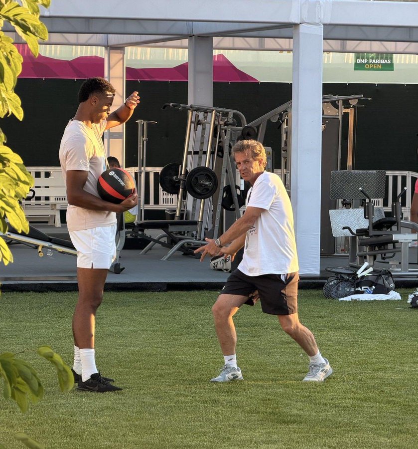 Noti-Deporte: Perricard carga contra Roig tras irse con Swiatek: "Nunca había visto algo así" Noti-Deporte: Perricard carga contra Roig tras irse con Swiatek: "Nunca había visto algo así"