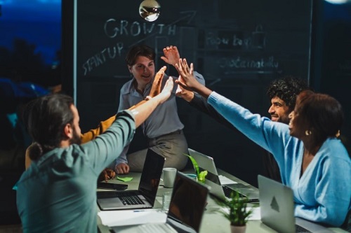 Carlos Julio Heydra Castillo | Startups conscientes: Los valores innegociables que garantizan el &eacute;xito sostenible