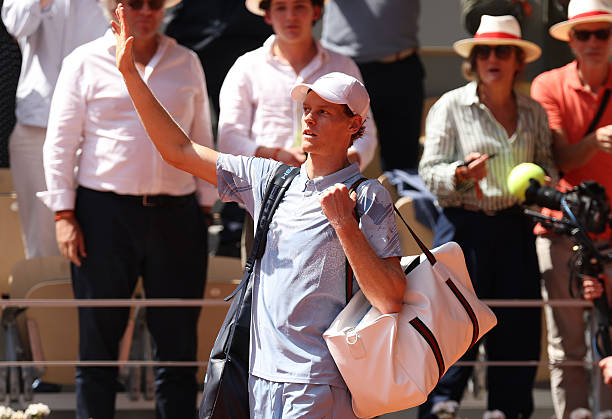 Noti-Deporte: El calor quiebra a Sinner y Cerúndolo se carga al favorito de Roland Garros Noti-Deporte: El calor quiebra a Sinner y Cerúndolo se carga al favorito de Roland Garros