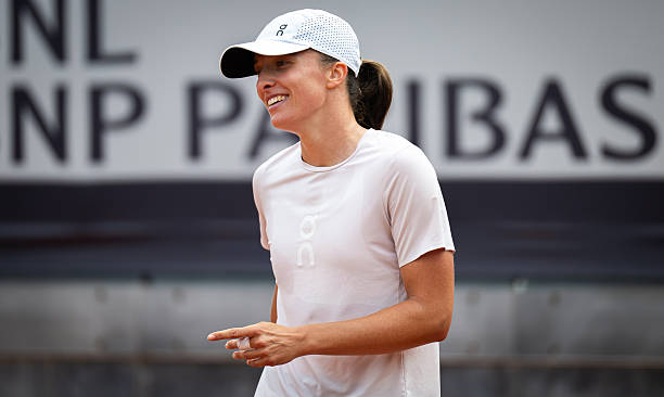 Noti-Deporte: Swiatek, también en contra del prize money de Roland Garros: "El porcentaje de ingresos está bajando" Noti-Deporte: Swiatek, también en contra del prize money de Roland Garros: "El porcentaje de ingresos está bajando"