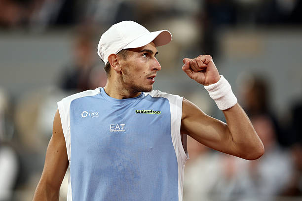 Noti-Deporte: Berrettini revive su calvario con las lesiones y se retira de su partido de cuartos de final de Roland Garros 2026 ante Arnaldi