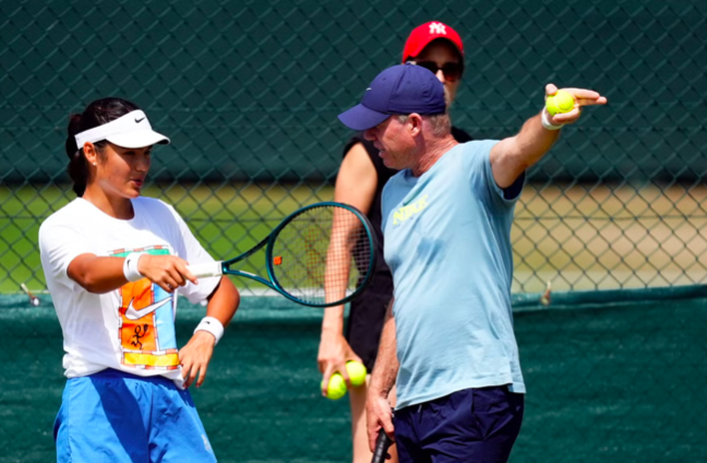 Noti-Deporte: Mark Petchey, exentrenador de Emma Raducanu, confiesa qu&eacute; tiene la brit&aacute;nica diferente a las dem&aacute;s