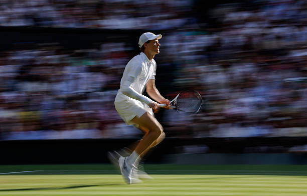 Noti-Deporte: ¿Está Jannik Sinner recuperado físicamente para jugar en Wimbledon tras su colapso en Roland Garros? El número uno del tenis mundial lo deja claro Noti-Deporte: ¿Está Jannik Sinner recuperado físicamente para jugar en Wimbledon tras su colapso en Roland Garros? El número uno del tenis mundial lo deja claro