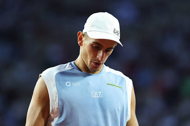 Noti-Deporte: Arnaldi explica su retirada de Roland Garros: "Me despert&eacute; a la una de la madrugada y empec&eacute; a vomitar"