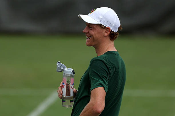 Noti-Deporte: Jannik Sinner se abre como nunca: dopaje, Alcaraz, familia y la mentalidad que le ha llevado a dominar el tenis