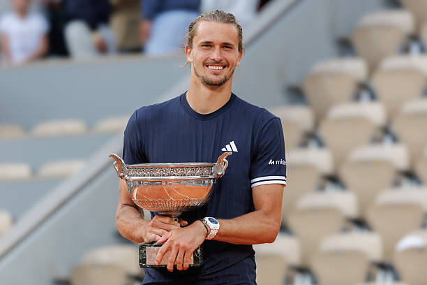 Noti-Deporte: Zverev, el cuarto tenista m&aacute;s rico de la historia: supera a Alcaraz, Murray, Sinner, Sampras...